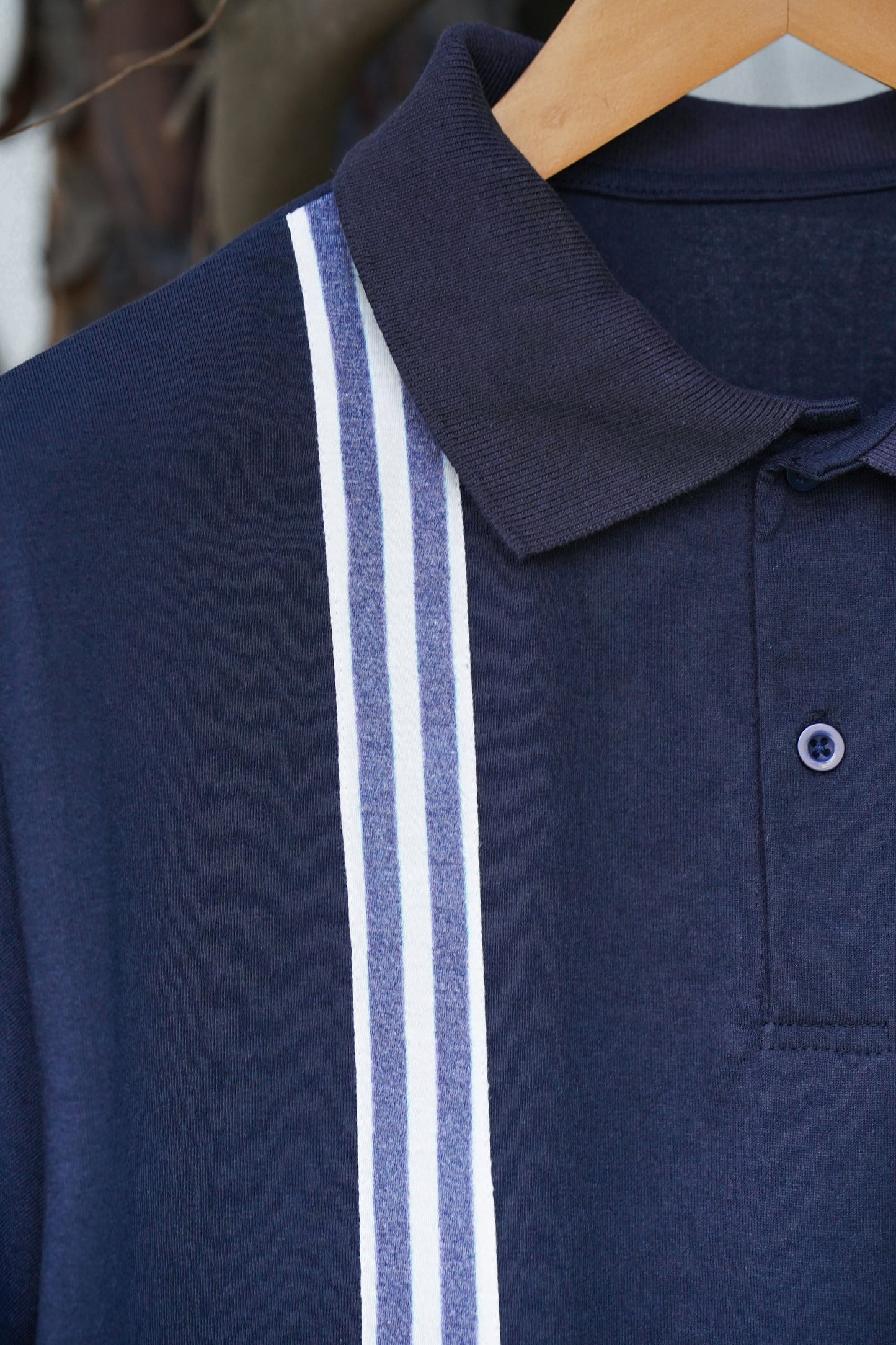 Navy with appliqué stripes - Men's Polo T-shirt
